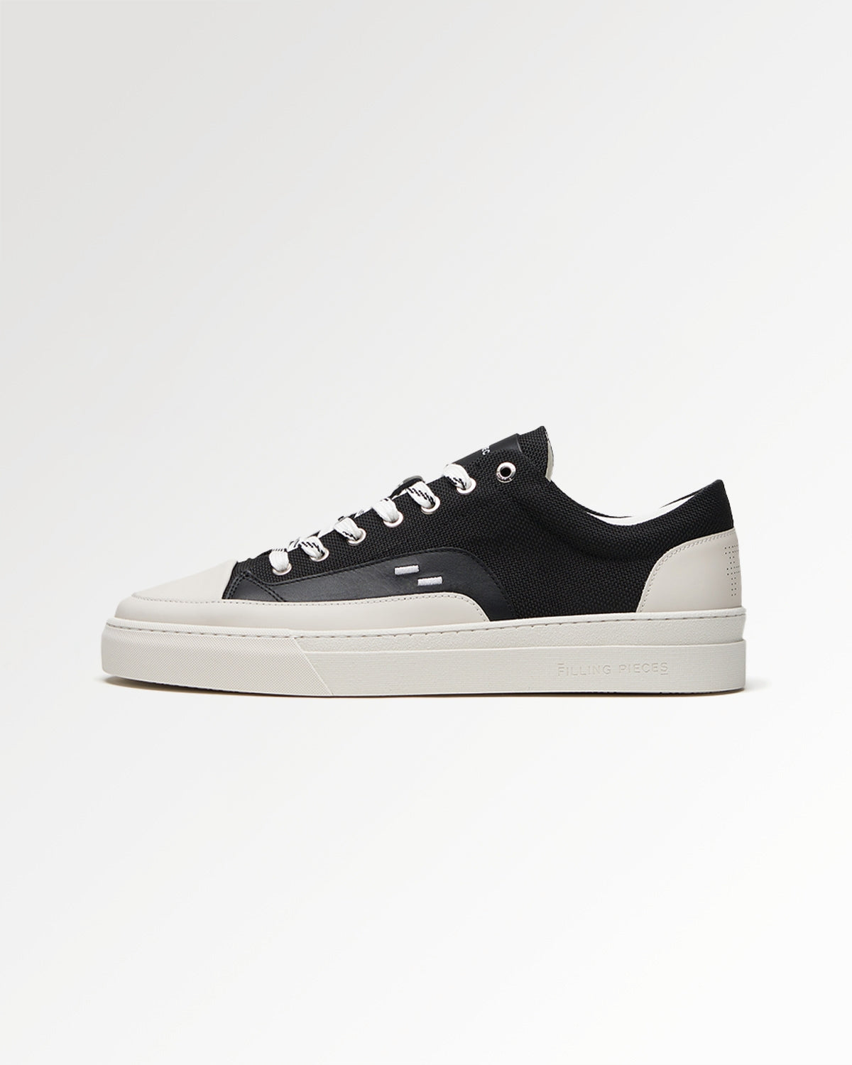 Filling Pieces: Riveira Low - Black