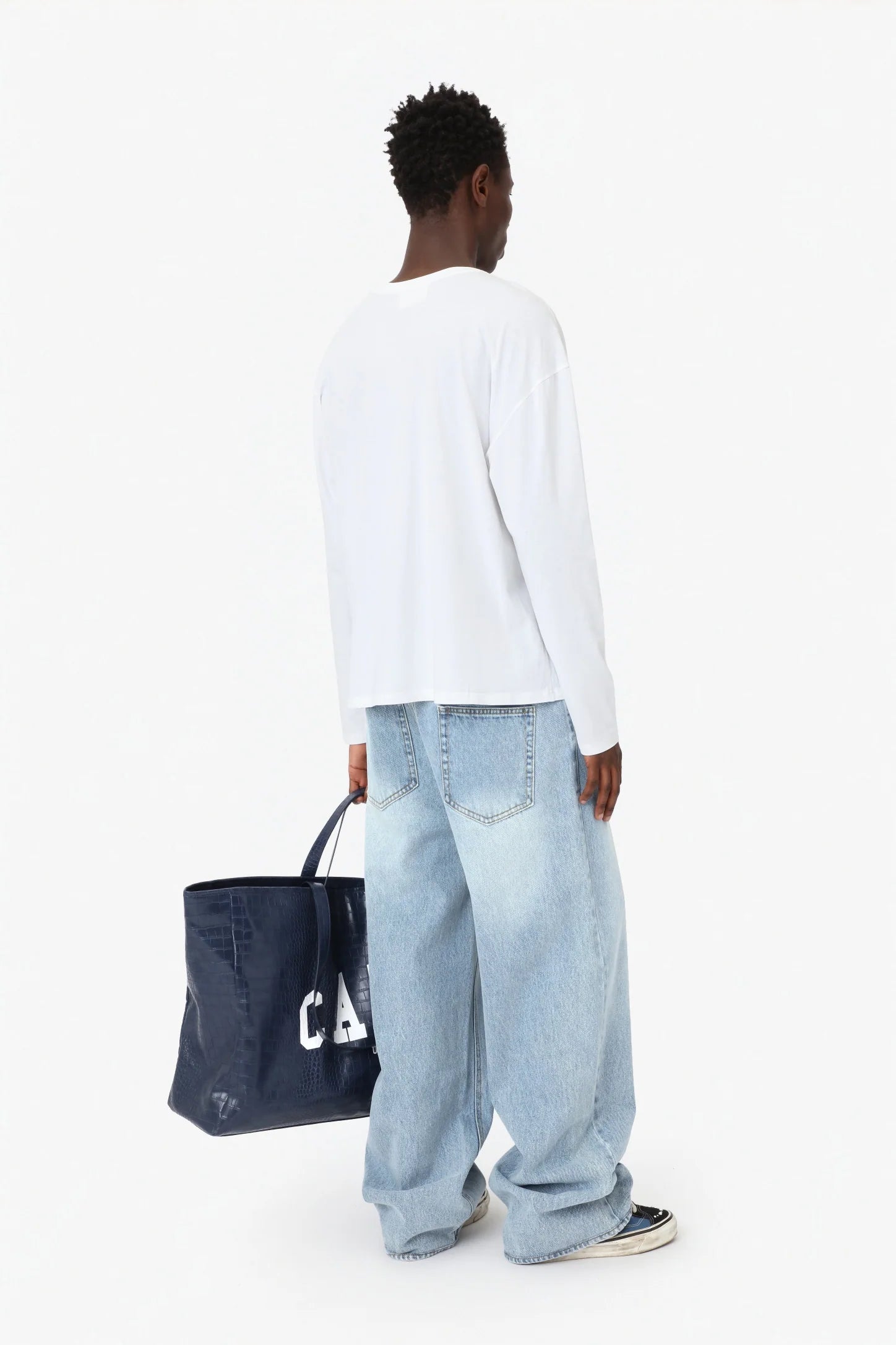 CALM: Welcome Longsleeve - White