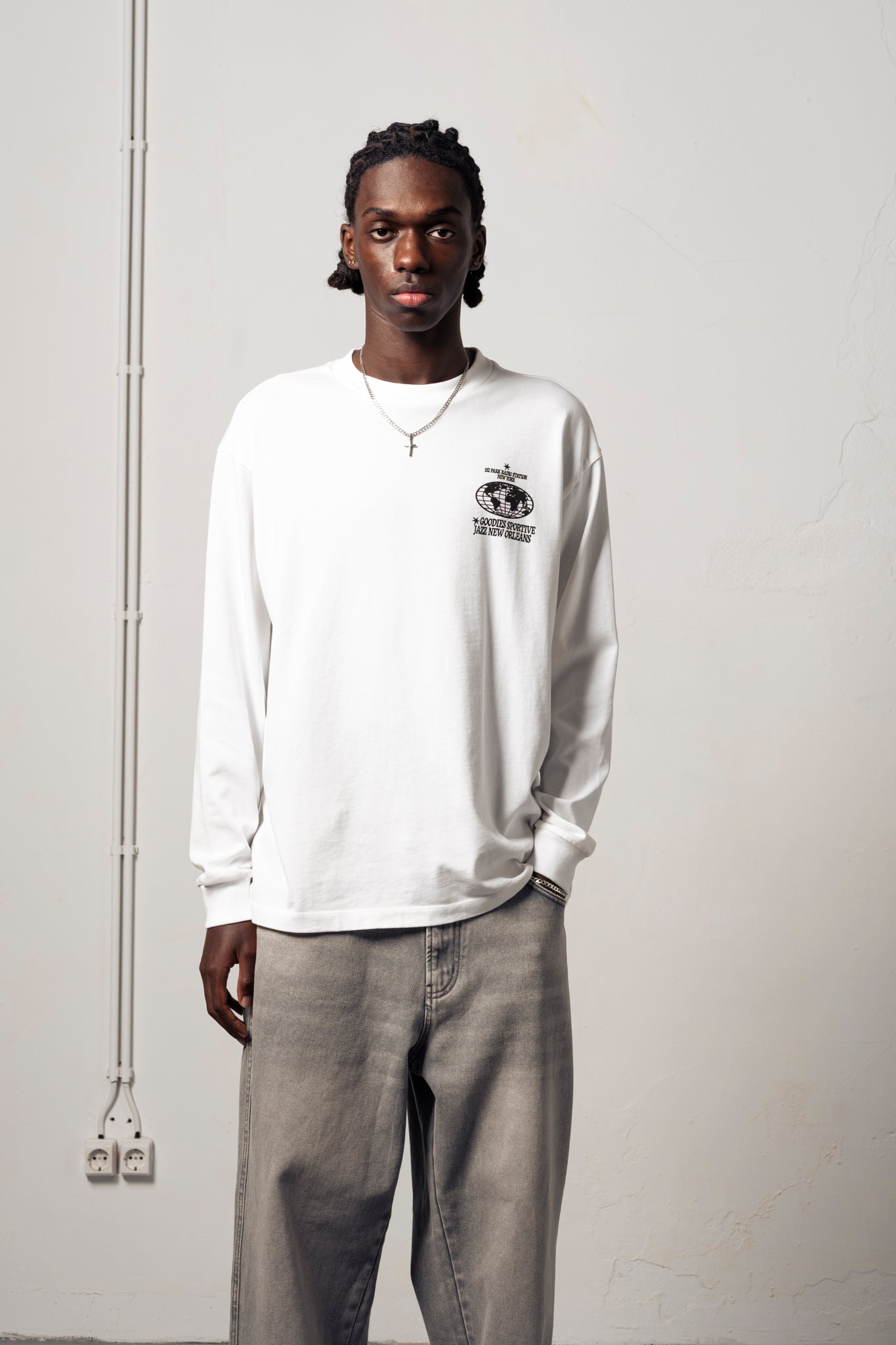 Goodies Sportive: Radio Station Longsleeve