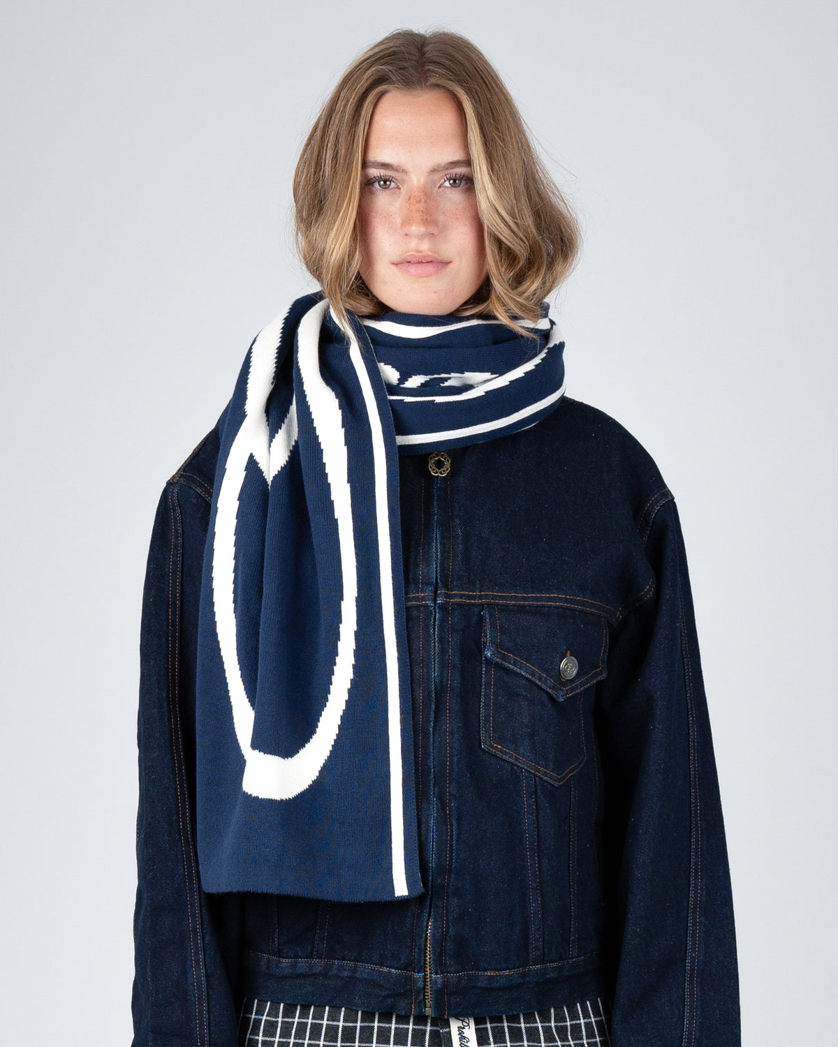 Prohibited: Back in the Days Knit Scarf - Navy