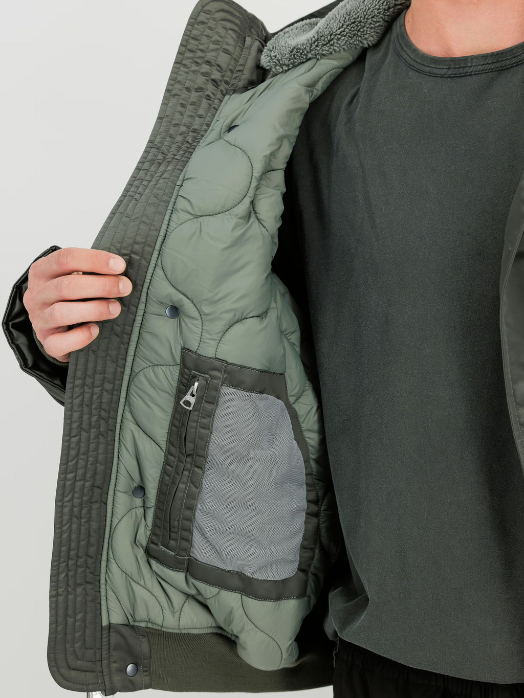 Alpha Industries: N-2B Base UV - Vintage Green