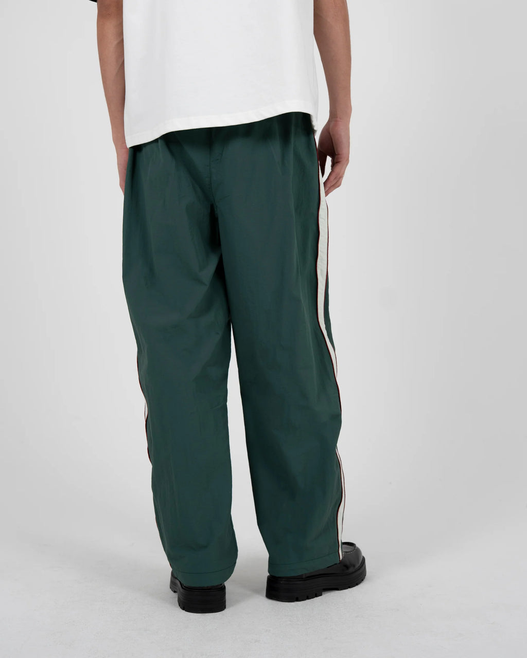 Prohibited: Slipstream Trackpants Green